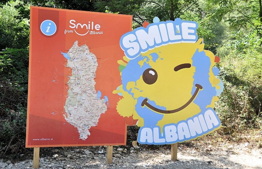 Velkommen til Albania
