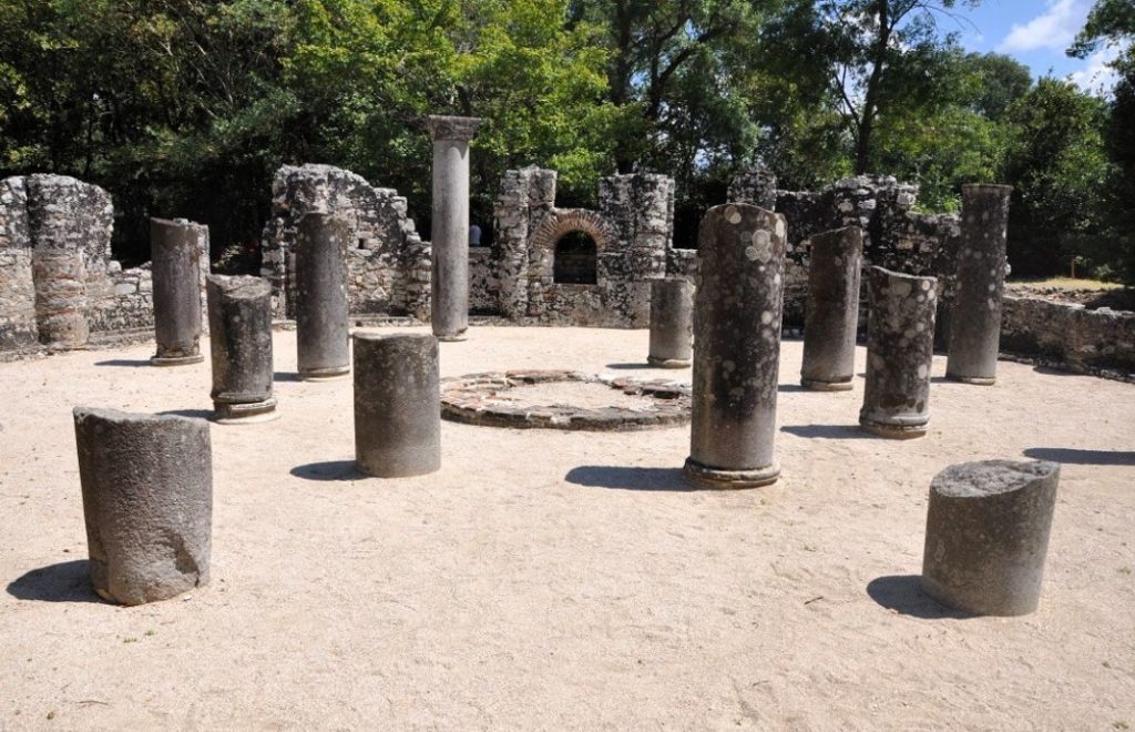 Ruinbyen Butrint er imponerende