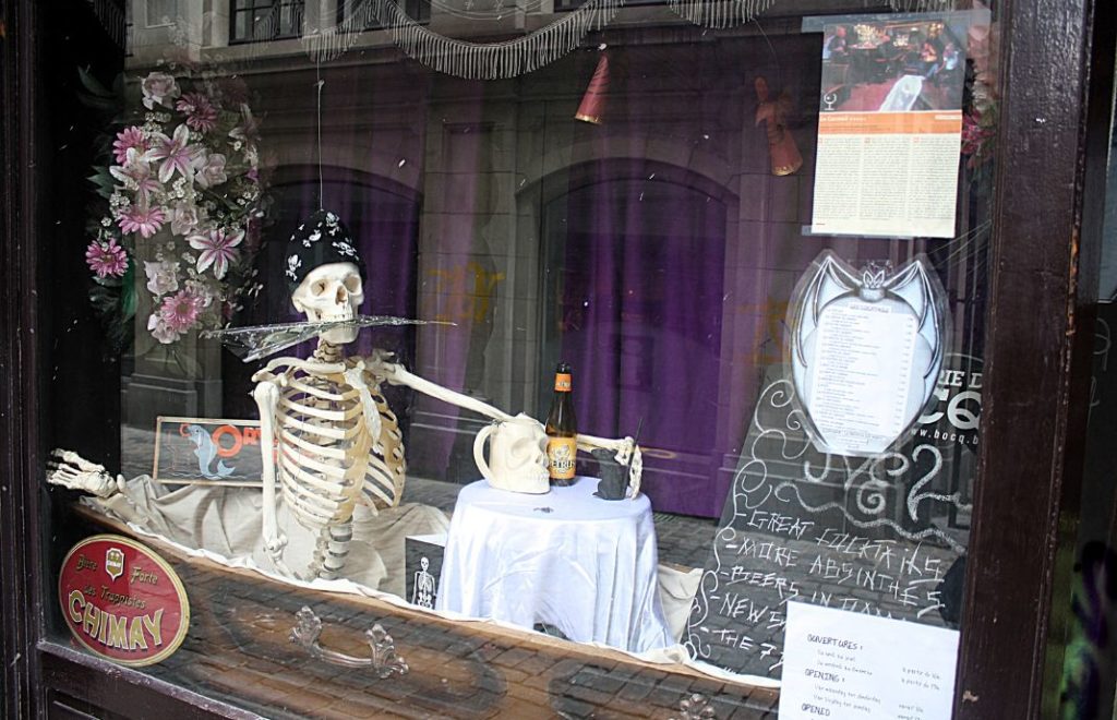 Le Cercueil er Brussels kuleste bar