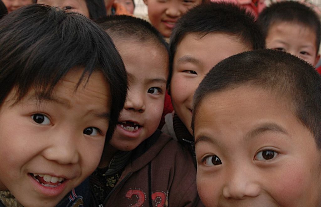 Elever på den lille skolen i Baoding