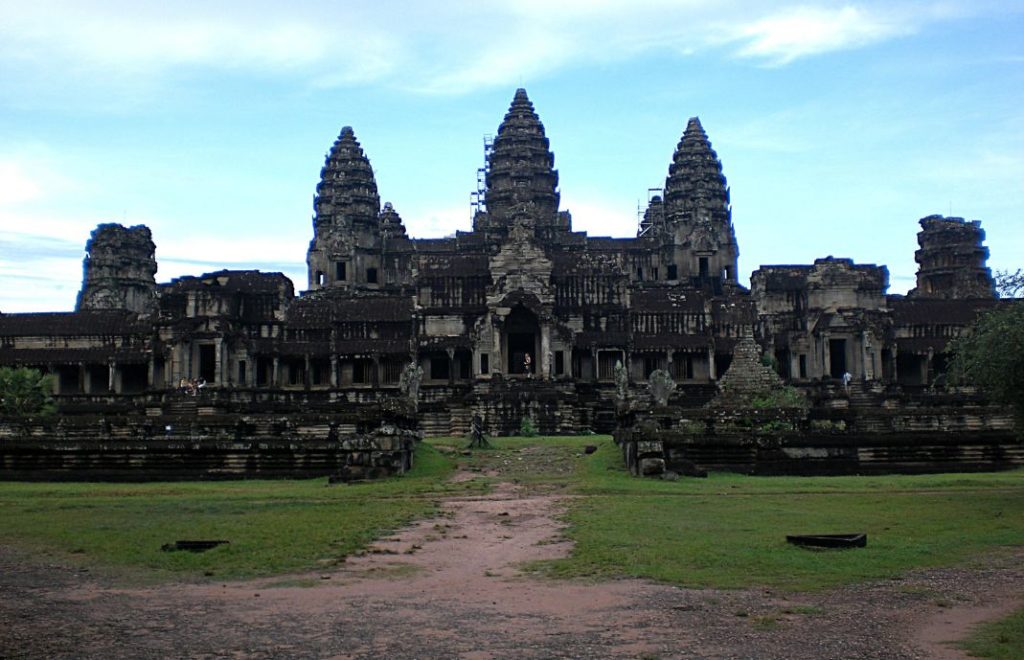 Angkor Wat betyr ”tempelet i Angkor” på khmer-språket.
