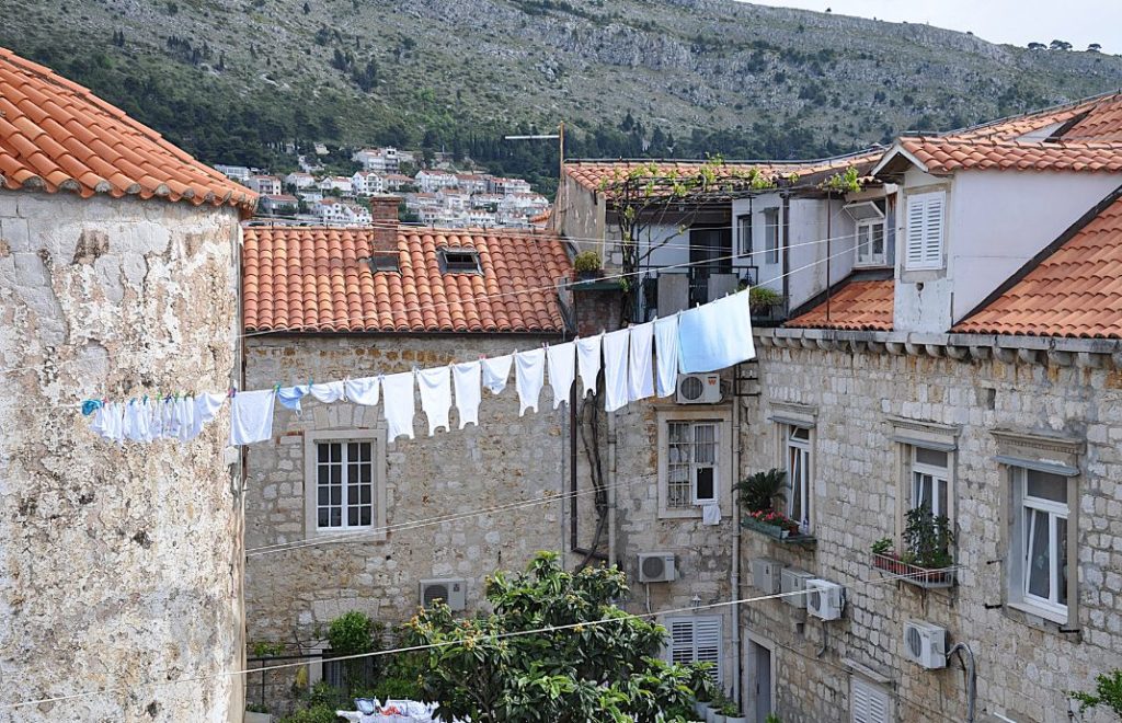 Innbyggerne i Dubrovnik må også tørke klær
