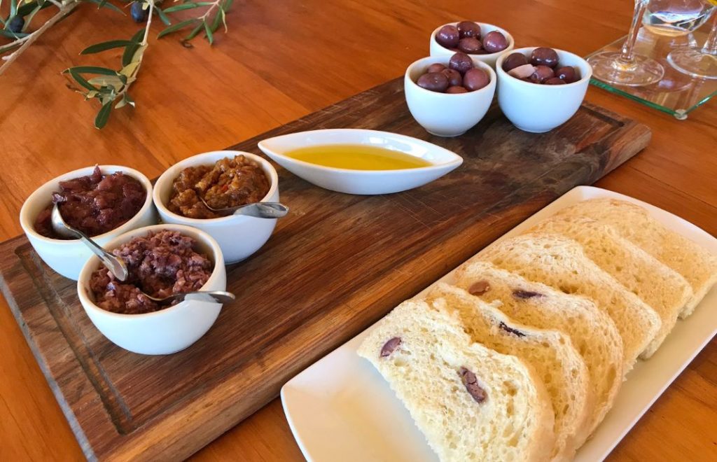 Olivenolje på Surval Boutique Olive Estate