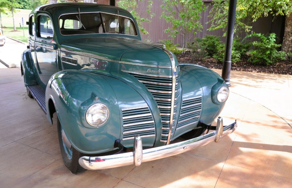 En 1939 Plymouth Sedan i Tupleo.