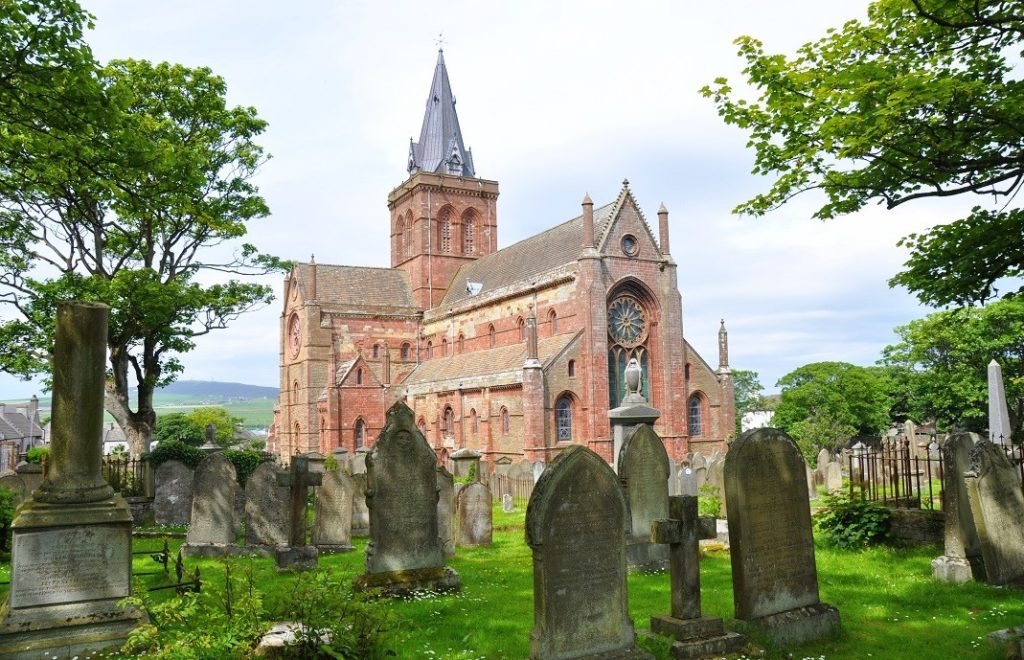 St. Magnus Cathedral er Orknøyenes mest ikoniske bygning