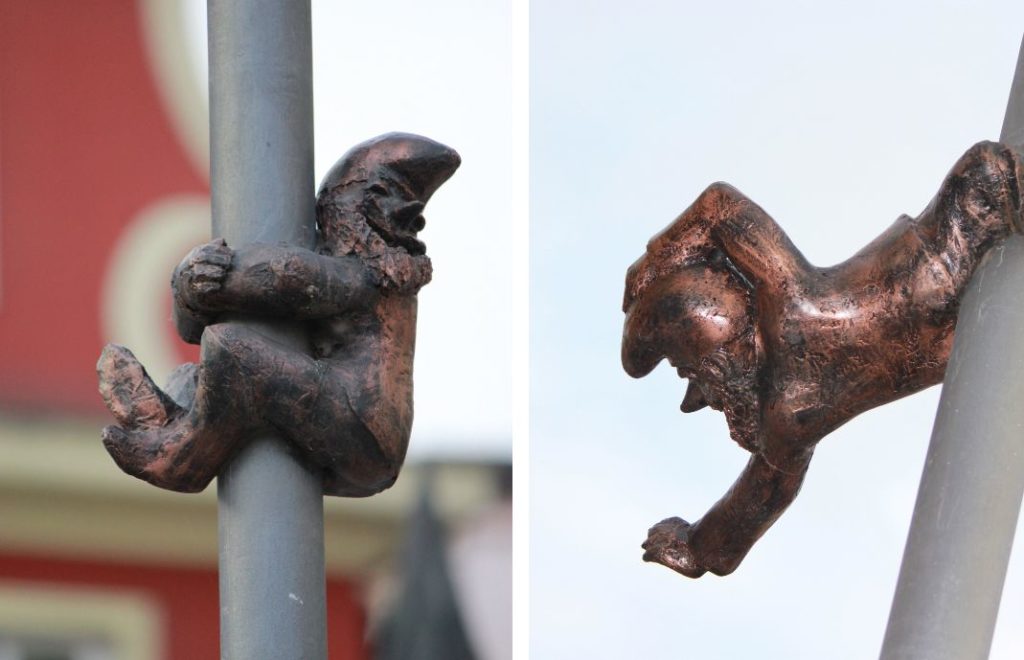 Pole-Climbers koser seg i høyden.